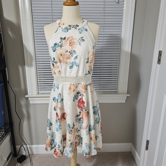 City Triangles Dresses & Skirts - City Triangles White Floral Lace Halter Dress XL Skater Fit Flare Fairycore
